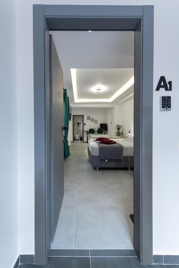 Frourio Lodge Α1 라리사 외부 사진